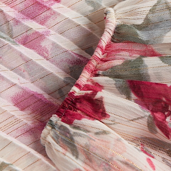 Express Metallic Floral One-Shoulder Romper | Faux Wrap | Ruffle Hem | Size L - Picture 6 of 7